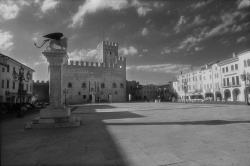Architetti vicentini a Marostica per la posa